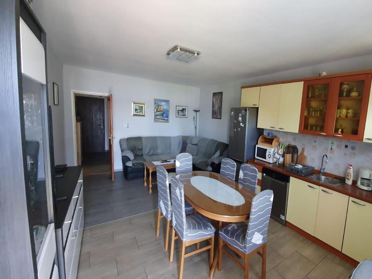 Apartment Miro Каштела Екстер'єр фото